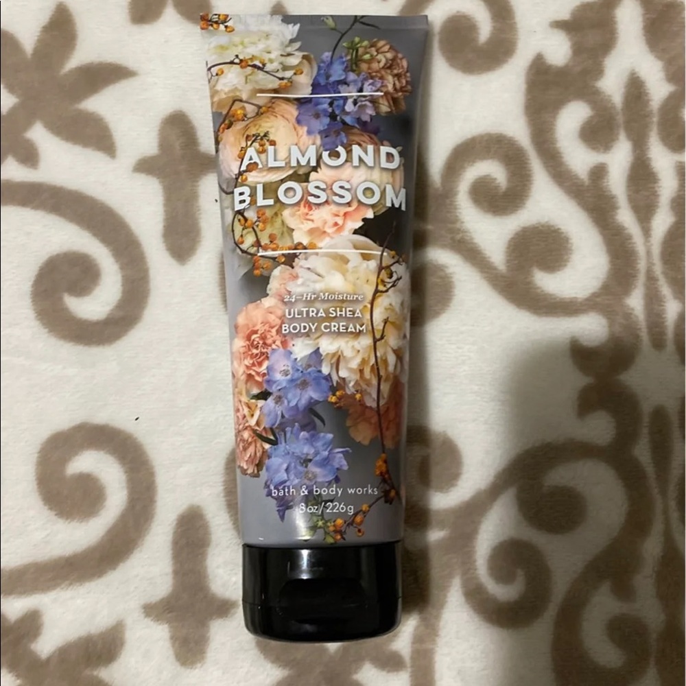 Almond blossom body cream